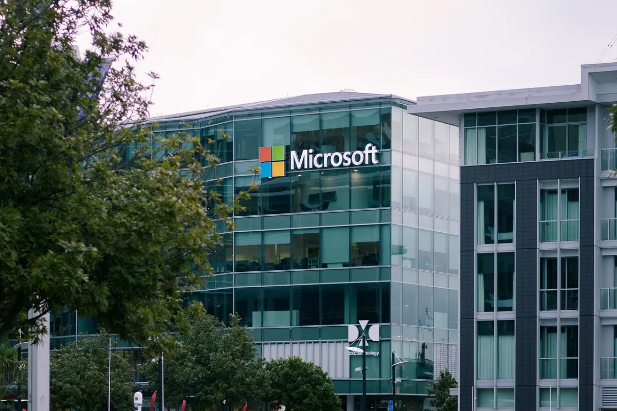 131 gói AI độc hại tấn công npm của Microsoft