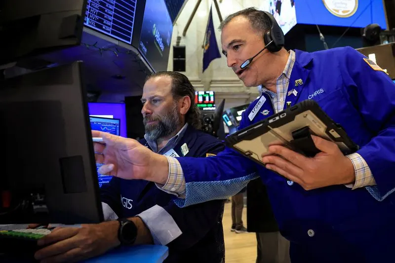 S&P 500 và Dow Jones tăng điểm nhờ tín hiệu hạ nhiệt lạm phát