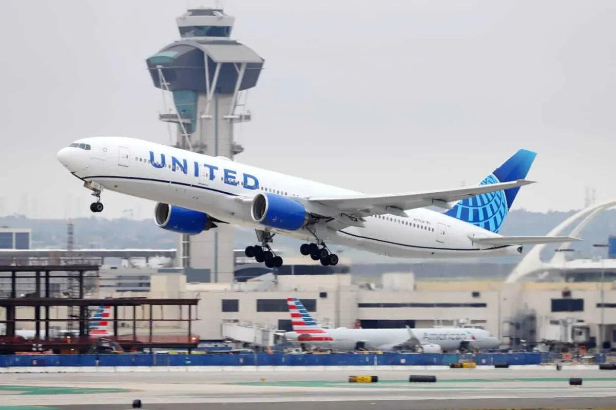 Cổ phiếu United Airlines: UAL vượt trội ngành công nghiệp?