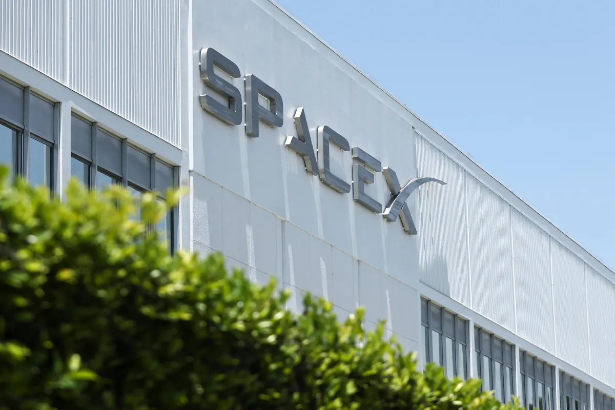 6 nghị sĩ Mỹ mua cổ phiếu SpaceX của Elon Musk