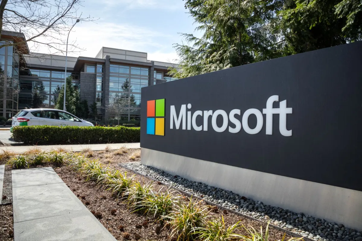 Microsoft lập kỷ lục vốn hóa: Đà tăng vẫn tiếp diễn