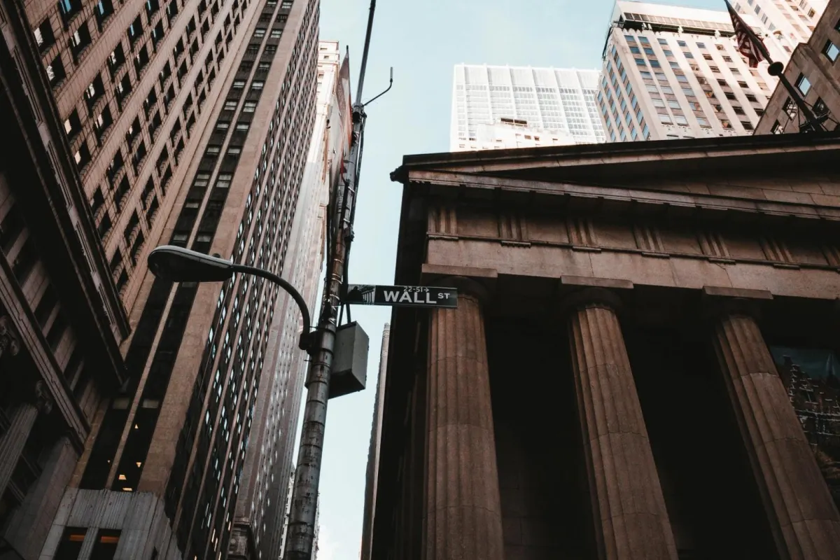 Dòng tiền tháo chạy khỏi Bitcoin ETF: Cảnh báo rủi ro