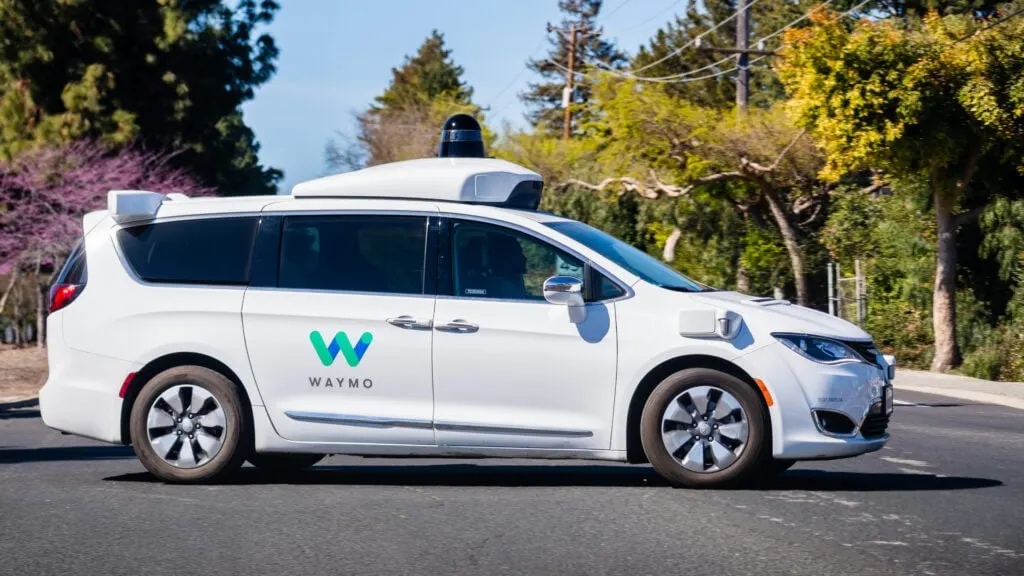 Waymo huy động 3 tỷ USD nợ từ các 'ông lớn' tài chính