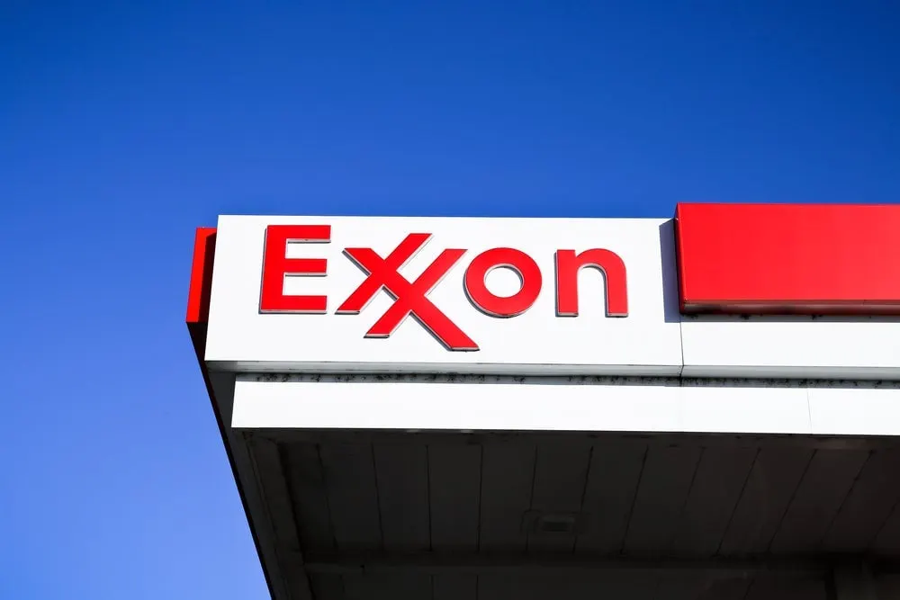 Cách Kiếm 500 USD/tháng Từ Cổ Phiếu Exxon Mobil Trước Báo Cáo Q2