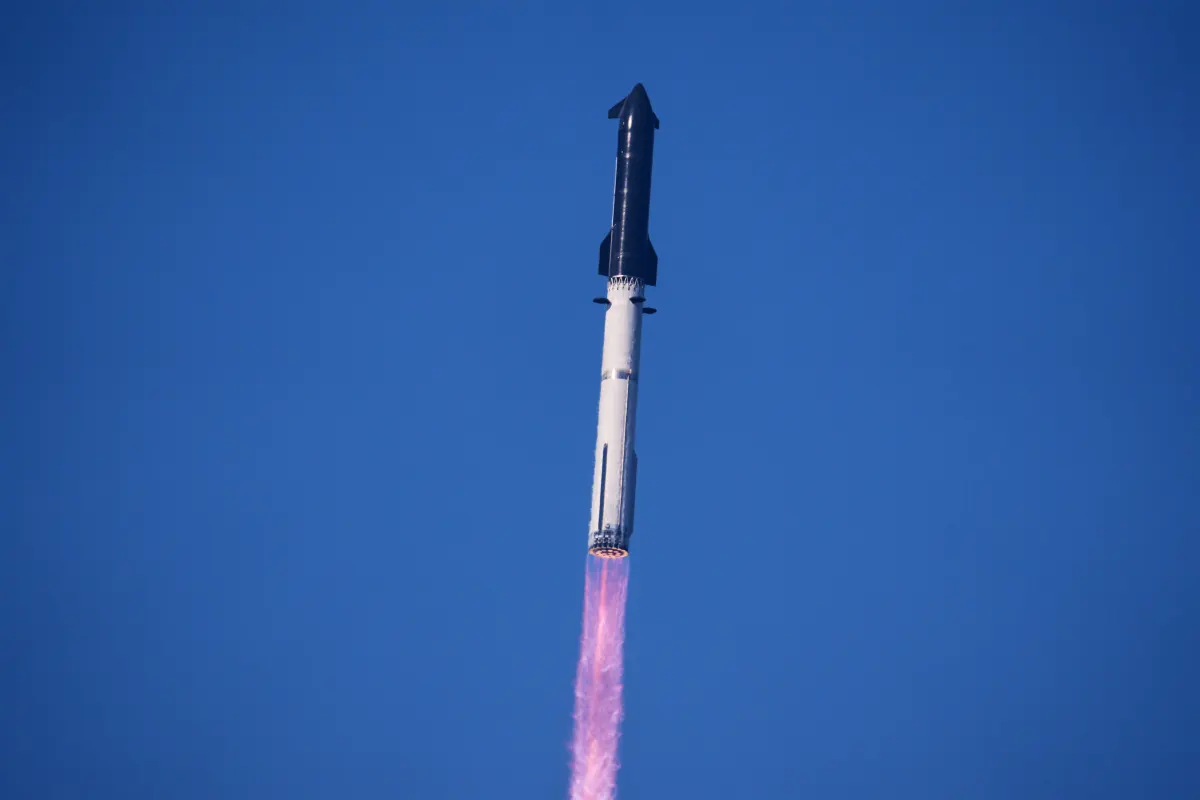 Cổ phiếu SpaceX nỗ lực hồi phục sau mức thấp kỷ lục