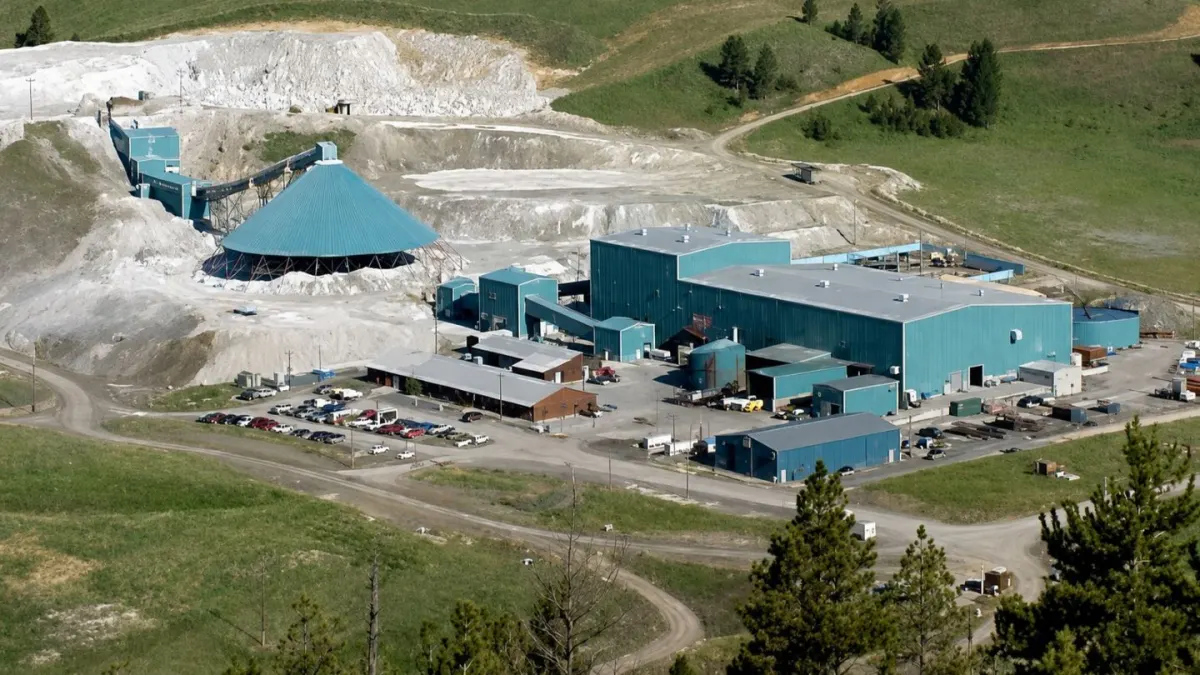 Silver Bow Mining thâu tóm phức hợp luyện kim tại Montana, Mỹ