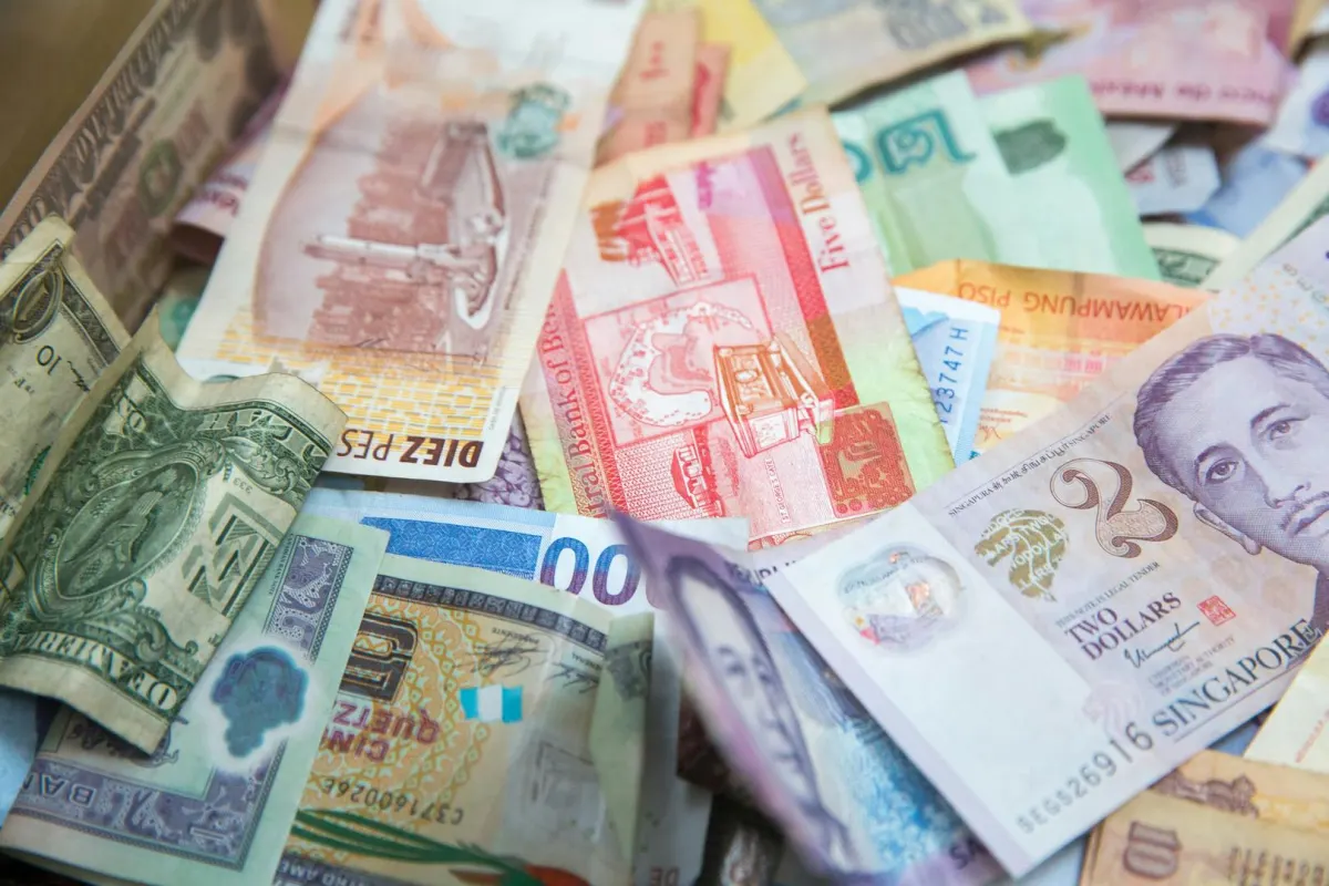 Bitcoin phân hóa: Mạnh bằng USD, yếu bằng Yên Nhật