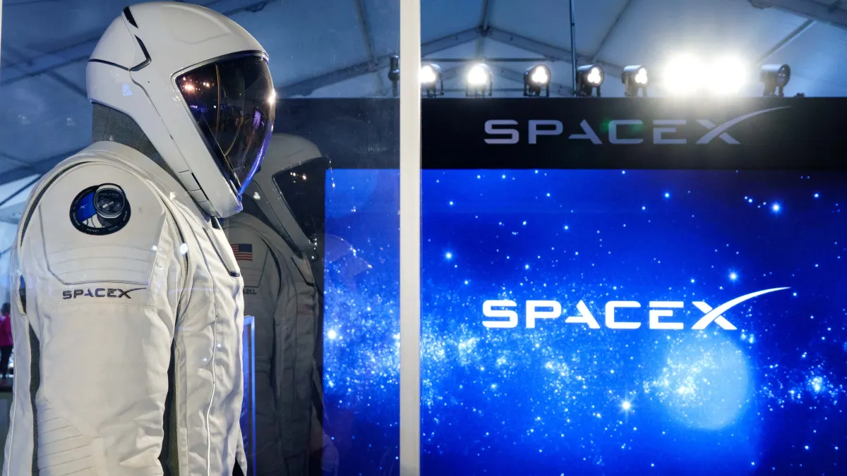 Morgan Stanley định giá SpaceX 300 USD khi vào Nasdaq 100