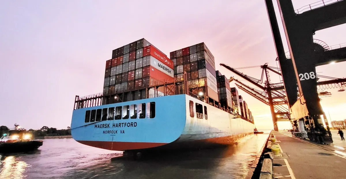 Maersk tăng dự báo lợi nhuận 2026 nhờ căng thẳng Trung Đông