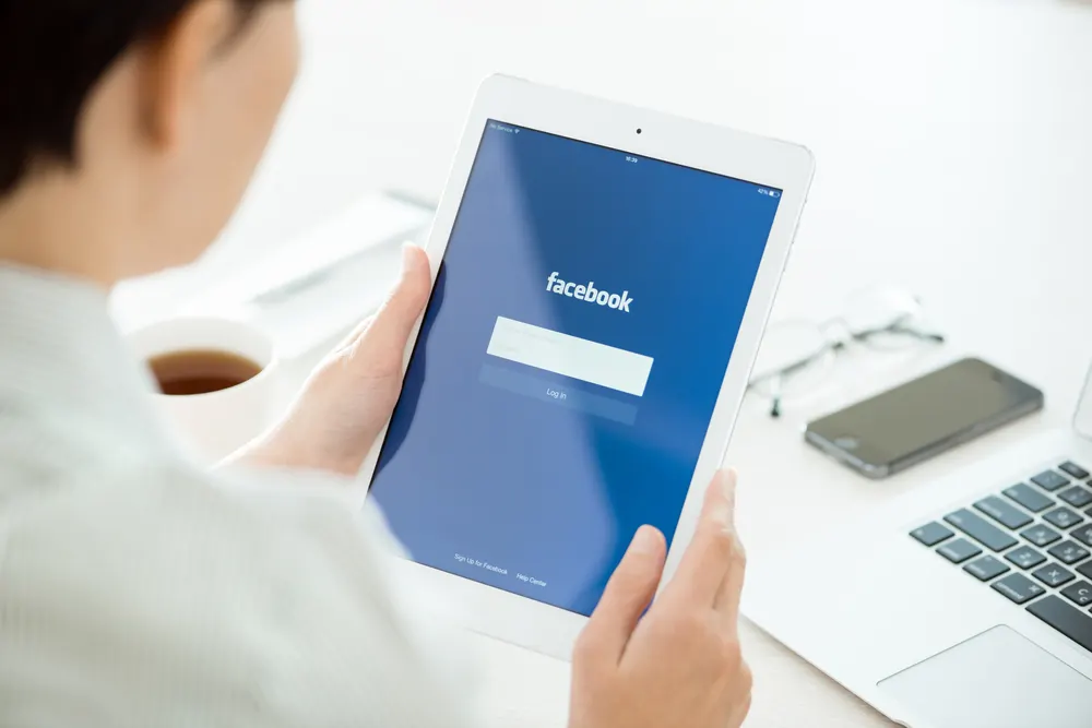 Meta Platforms: Cơ hội AI 2026, tiềm năng tăng 35%