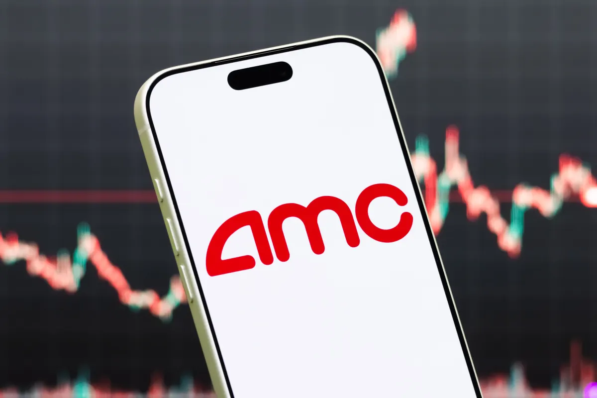 AMC: Lời hứa của CEO giúp cổ phiếu tăng 20% sau doanh thu kỷ lục