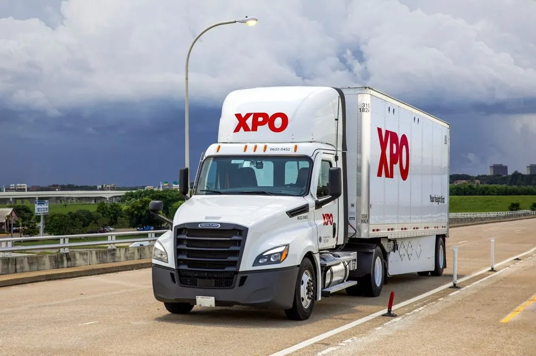 Old Dominion, J.B. Hunt dẫn đầu vốn hóa ngành vận tải