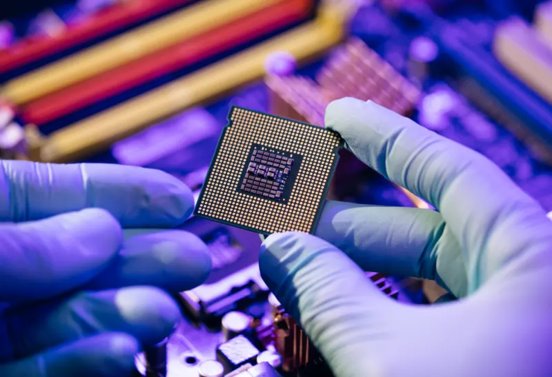 ETF Bán Dẫn Hút 25 Tỷ USD Bất Chấp DRAM Giảm 40%