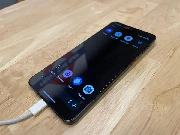 Ledger biến ví lạnh thành smartphone bảo mật Atom