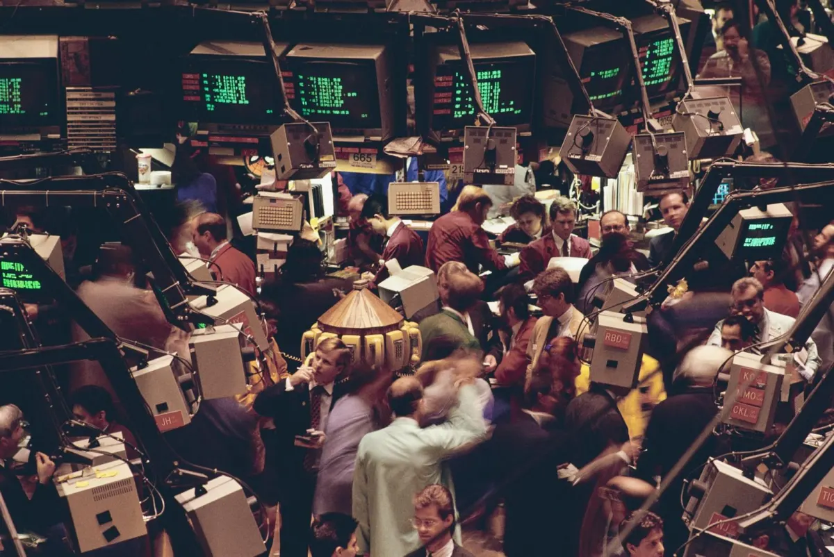 Tiền ảo khiến trader Wall Street mất ngày nghỉ cuối tuần