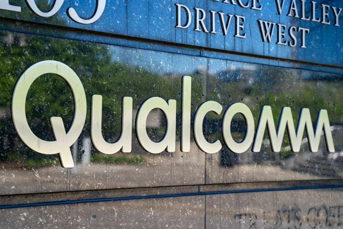 Đừng lo sụt doanh thu điện thoại Qualcomm, chuyên gia giải thích