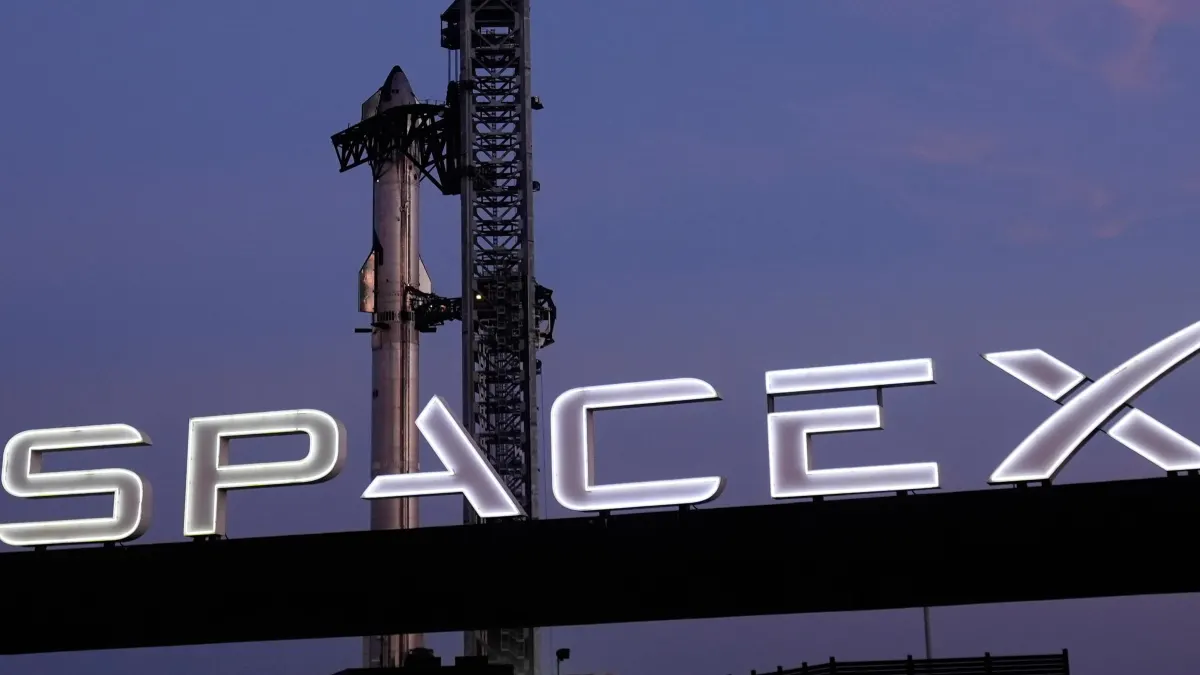 Cổ phiếu SpaceX thủng mốc 150 USD rồi đảo chiều tăng