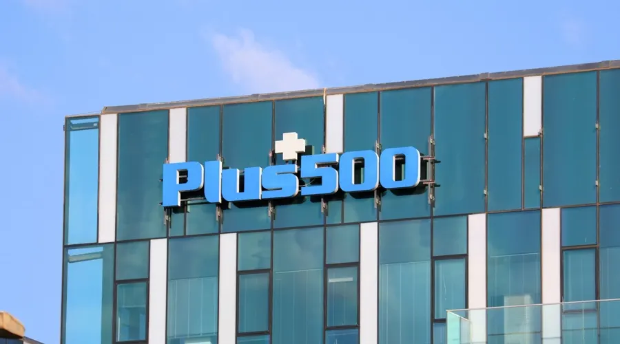 Plus500 trả 182,5 triệu USD, vượt lợi nhuận nửa năm