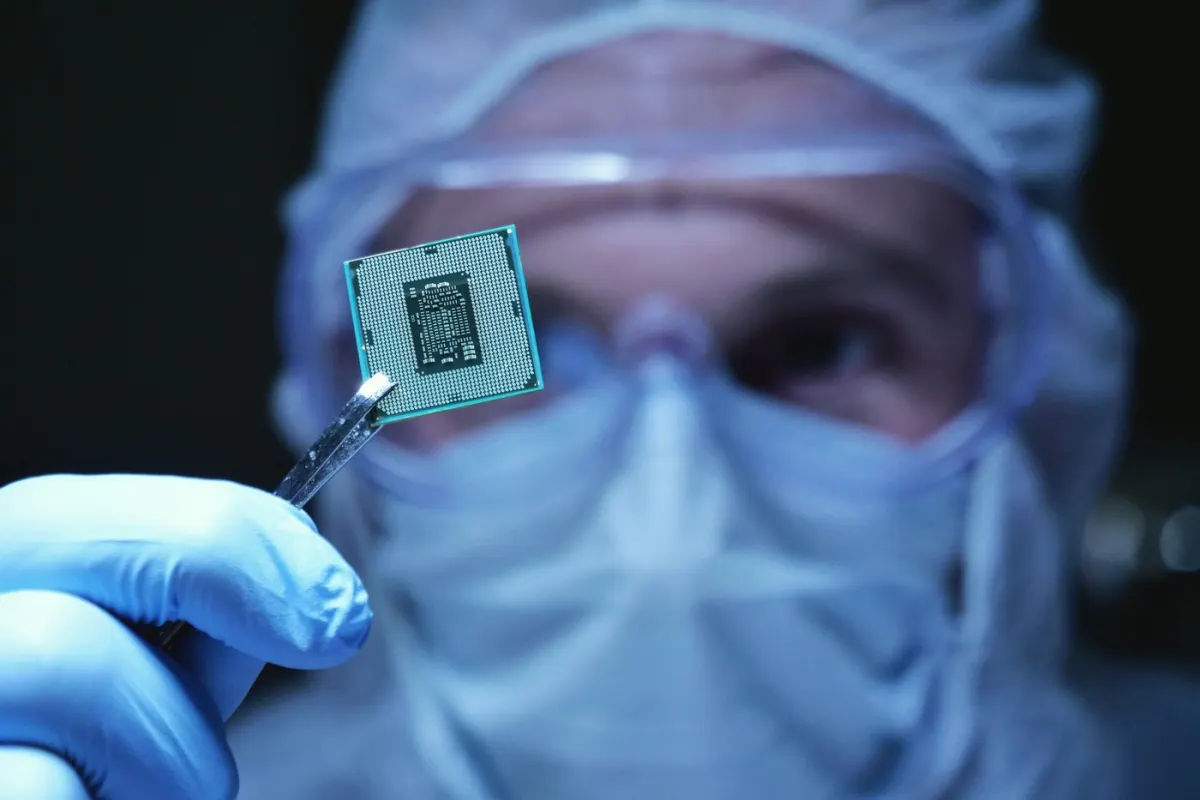 Broadcom vs. Marvell: Cổ phiếu chip AI tùy chỉnh nào tốt hơn?