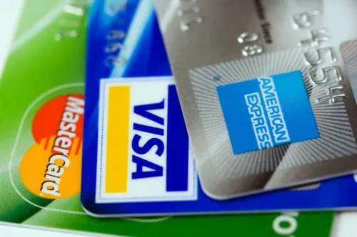 Visa tích hợp thanh toán vào OpenAI cho giao dịch AI