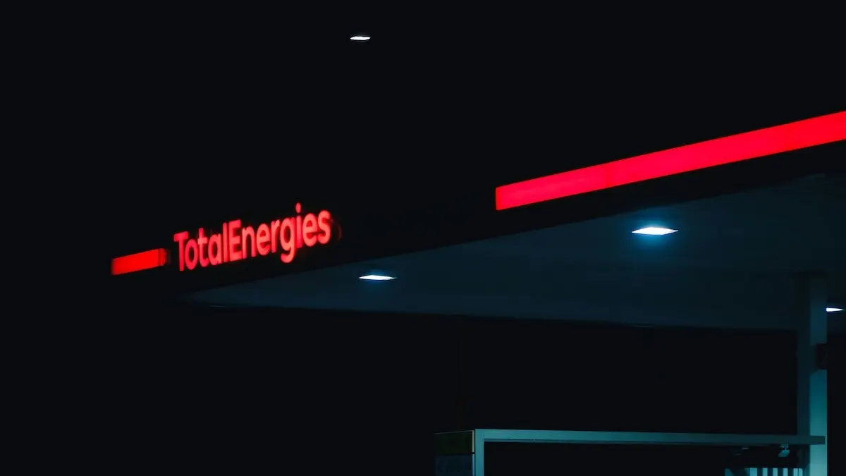 TotalEnergies kháng cáo lệnh tòa án về kinh doanh khí hậu