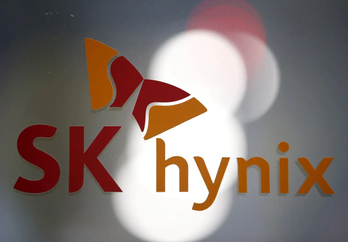 SK Hynix tăng 14% trong ngày giao dịch đầu tiên tại Mỹ
