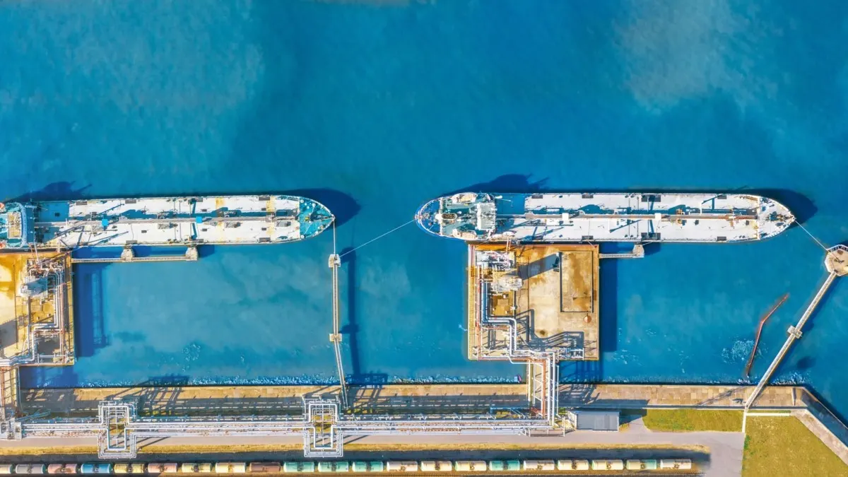 Pakistan đua mua LNG khẩn cấp khi Hormuz bế tắc