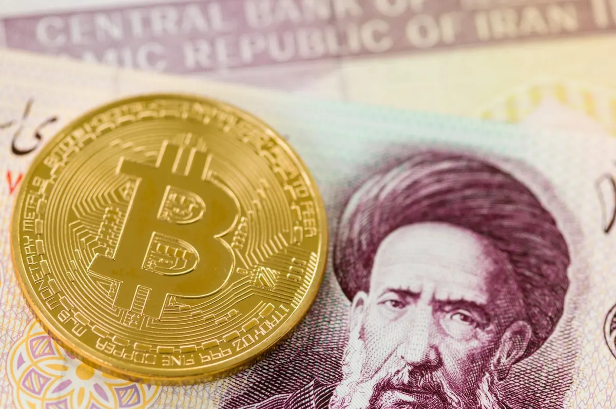 Bitcoin vững vàng, vàng lao dốc do căng thẳng Mỹ-Iran