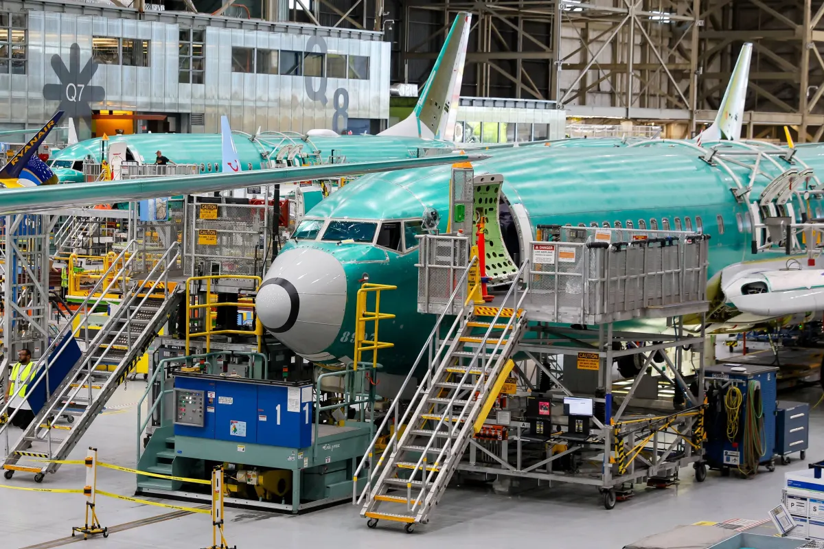 Boeing ghi lỗ lớn hơn dự kiến do chi phí Air Force One