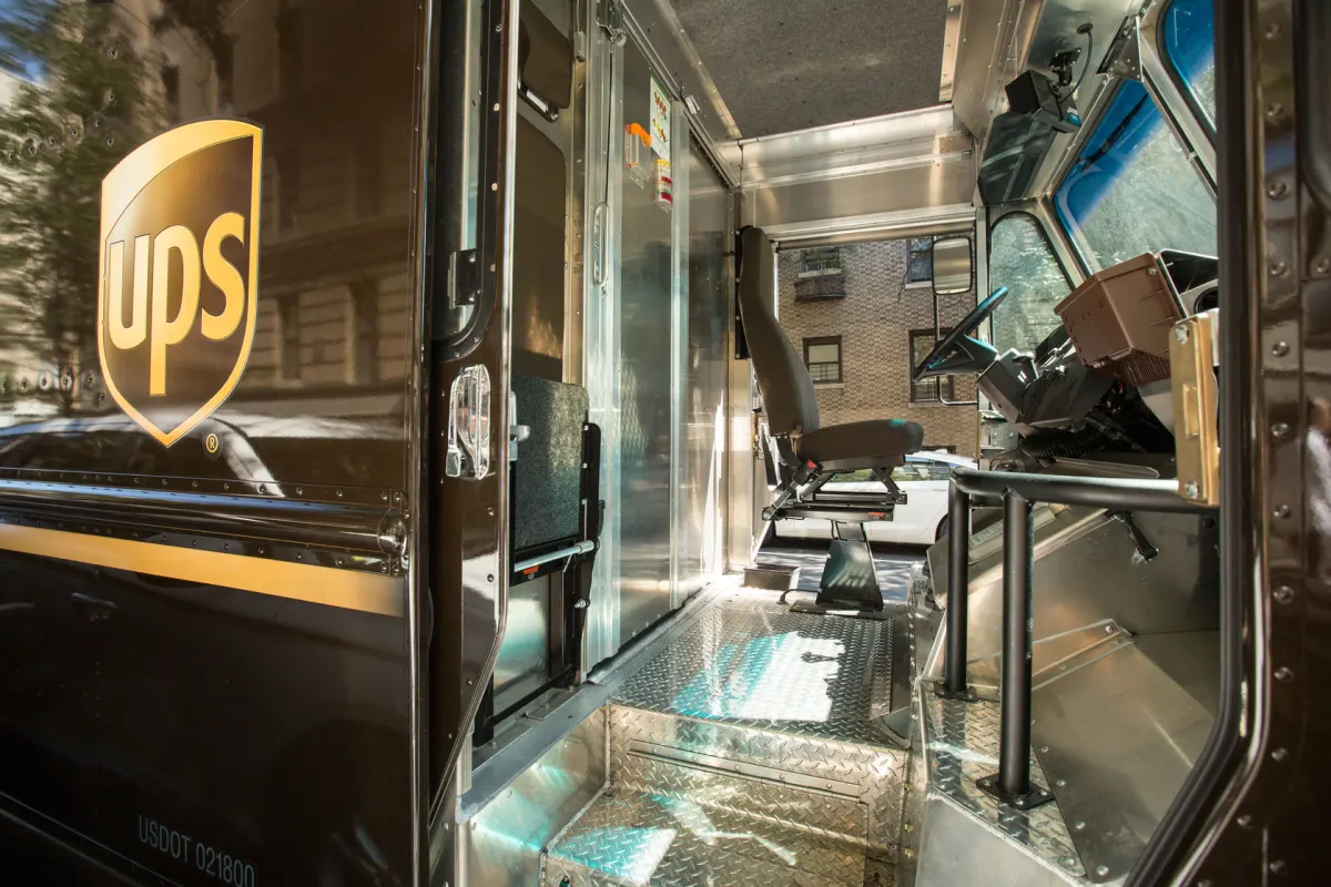 UPS chi 48 triệu USD gom thị phần logistics dược phẩm